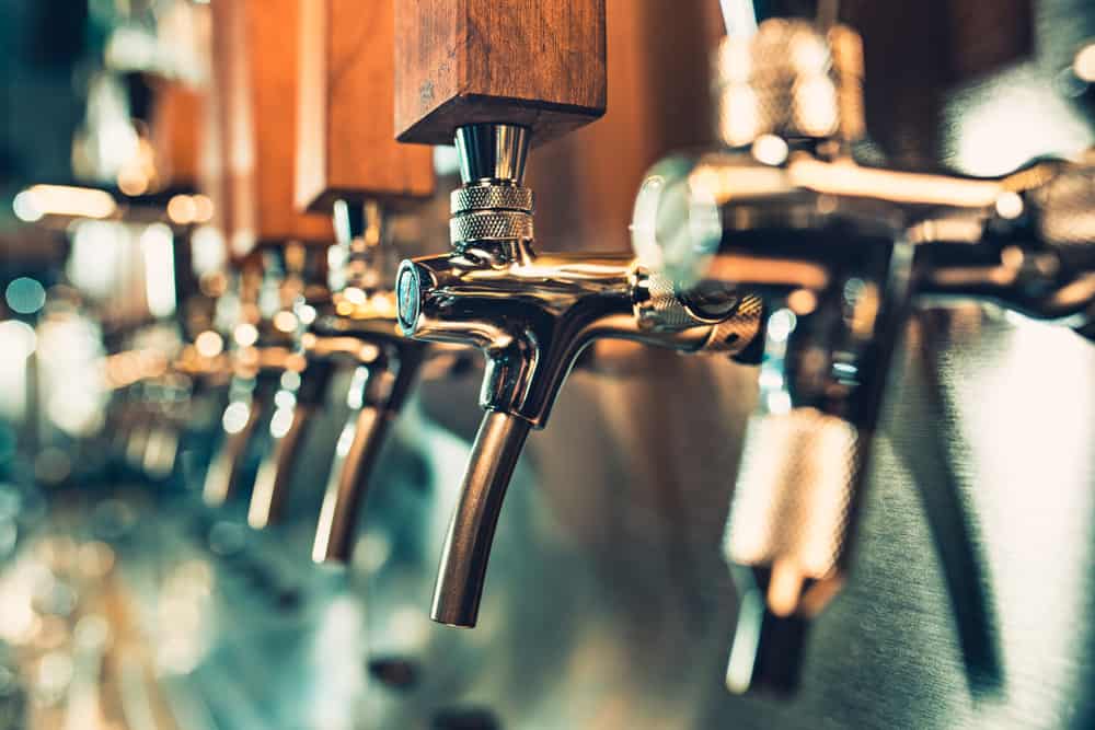 How to Start a Career in the Pub Industry
