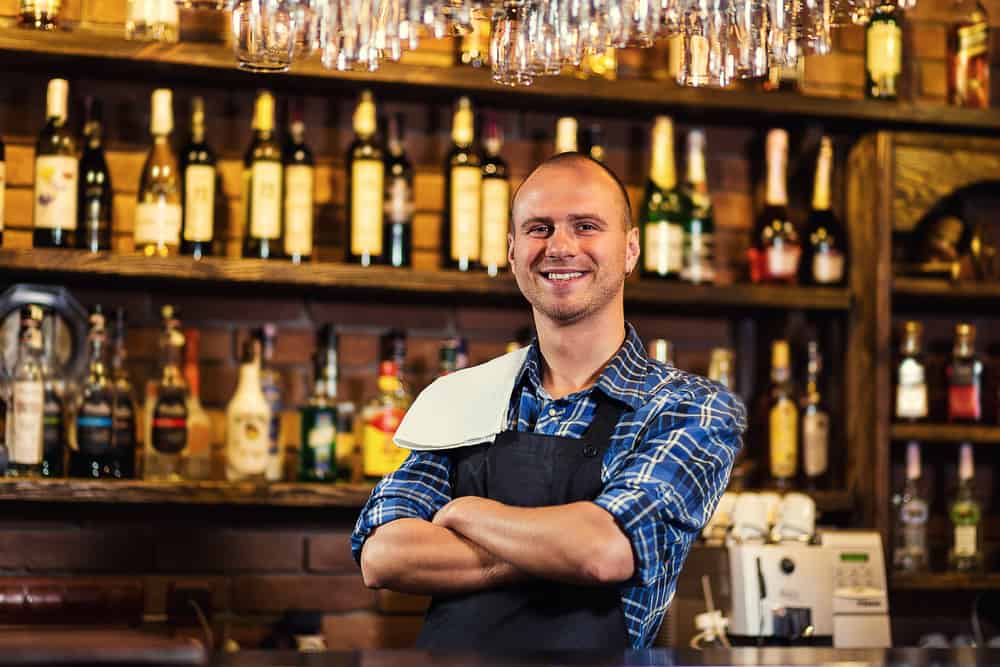 7 ways to get the best bar staff and keep them