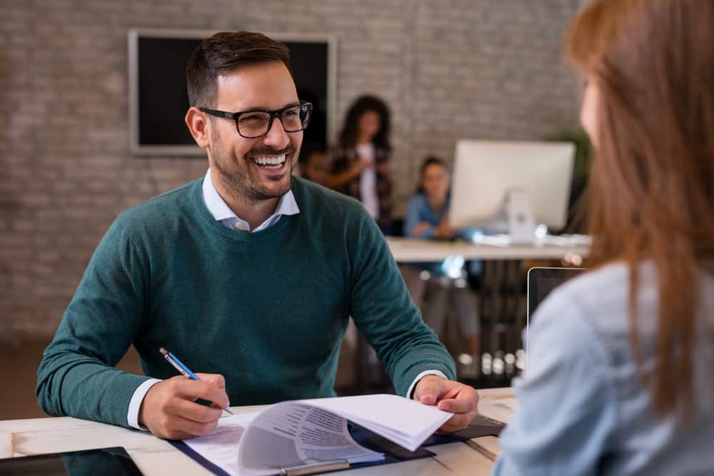 Cómo empezar una carrera profesional en ventas
