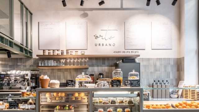 Dependienta de cafetería