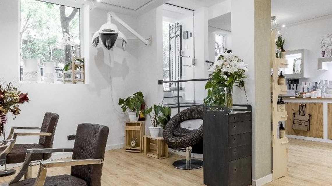 Pootxy Hair Salon cover image