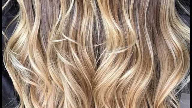 Oficial de Peluquería