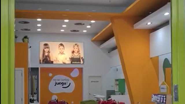 Oficial de Peluquería