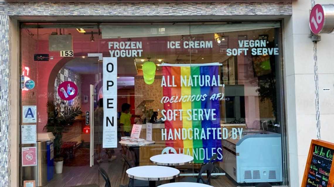 16 Handles cover image
