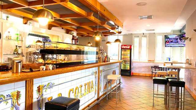 Camarero/a