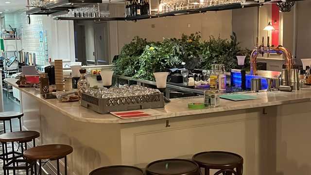 Cocktail Bar Manager