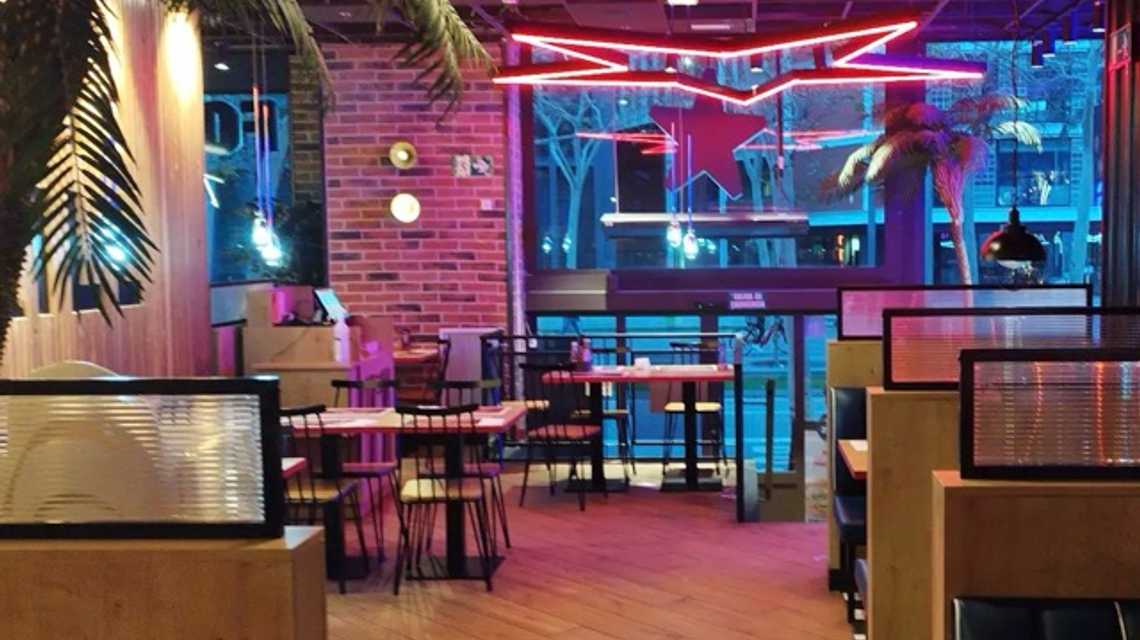 Foster's Hollywood cover image