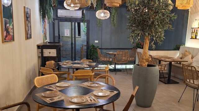 Buscamos camarer@s!!