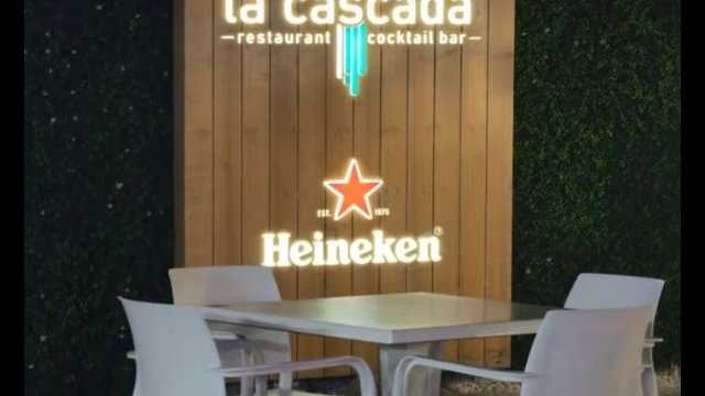 Camarero/a
