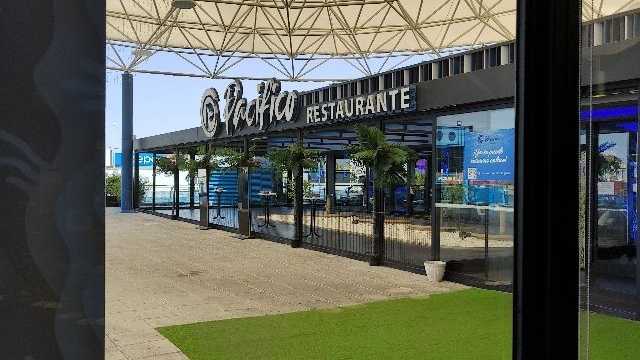 Cocinero de plancha y parrilla