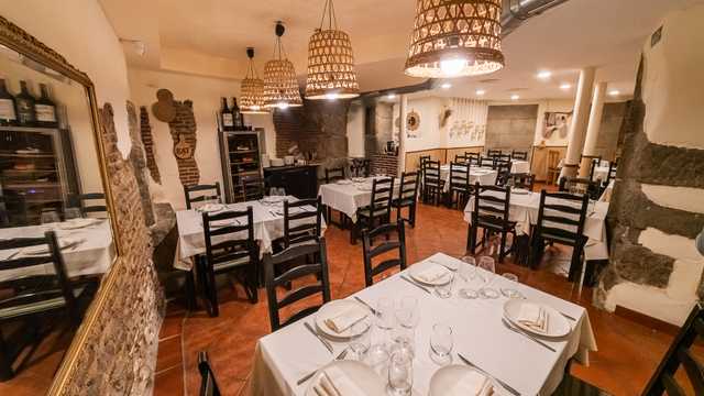 Ayudante/a de Cocina y Friegaplatos