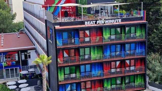 Cocinero/a y Ayudante/a de Cocina