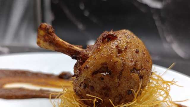 Cocinero/a y Ayudante/a de Cocina