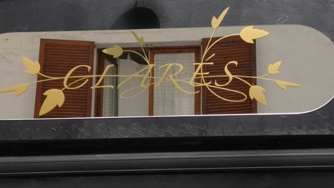 Cafeteria Clares cover image