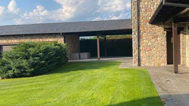 Jardinería y mantenimiento (Posibilidad de Alojamiento)