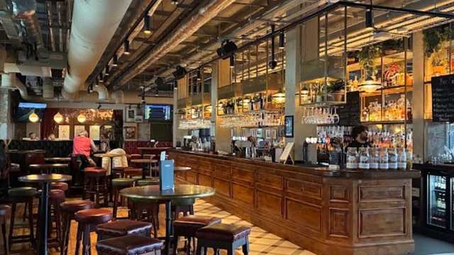 Foh waiter/waitress