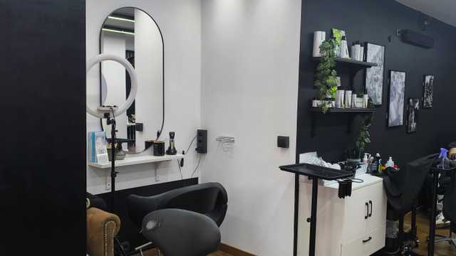 Oficial de Peluquería