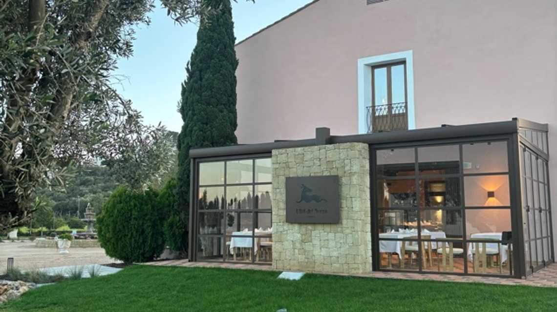 Villa Emilia hoteles  cover image