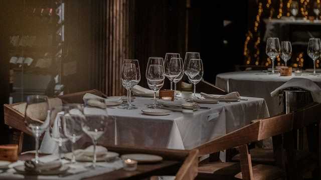 Camarero/a y Cocinero/a