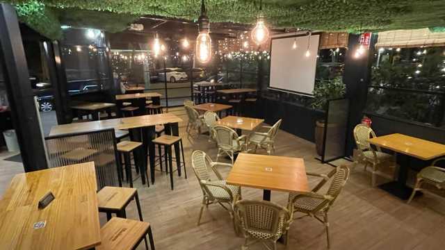 Ayudante/a de Camarero/a