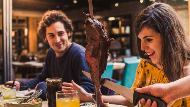 Ayudante de Camarero/a