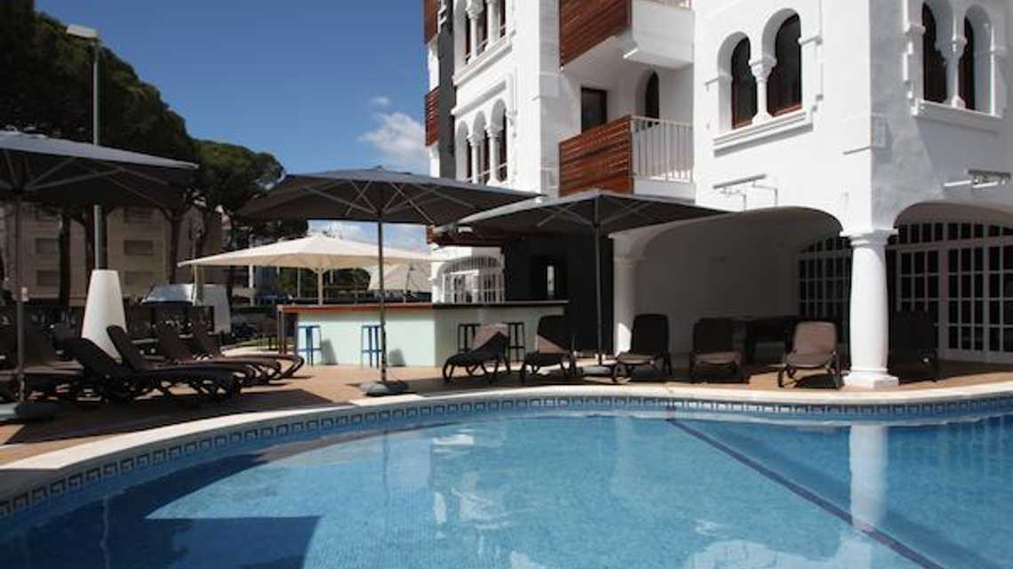 Emerald Sun Hotel cover image