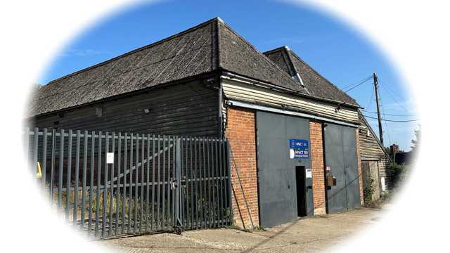 Full time Junior signage installers required