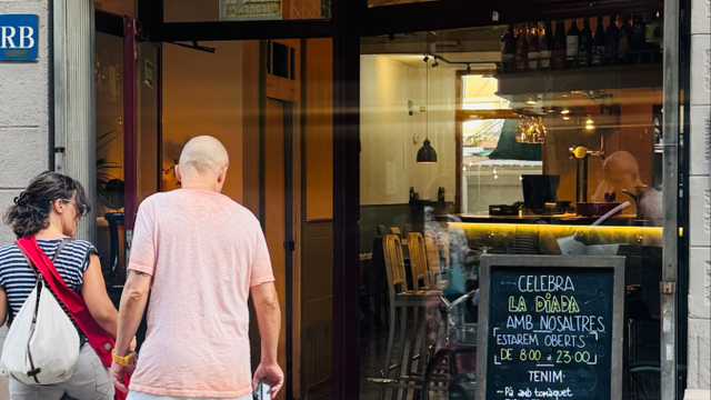 Cocinero/a y Ayudante/a de Cocina