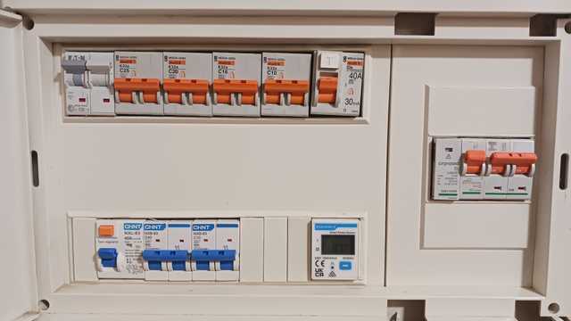 TECNICO INSTALADOR DE AIRES ACONDICIONADOS