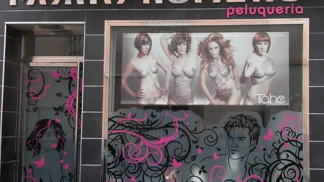 Oficial de 1 en peluquería