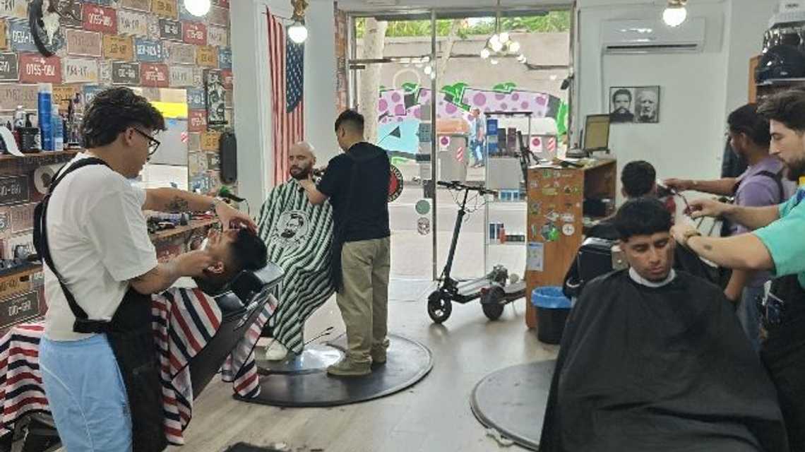 Barber Shop Hospitalet cover image