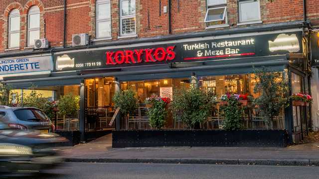 Kitchen Porter and Chef Assistant
