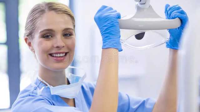 Trainee Dental Nurse required