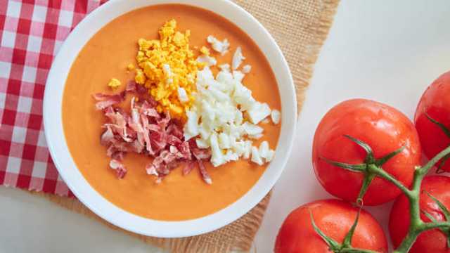 Cocinero/a con Experiencia en Cocina Mediterránea – 20h Semanales
