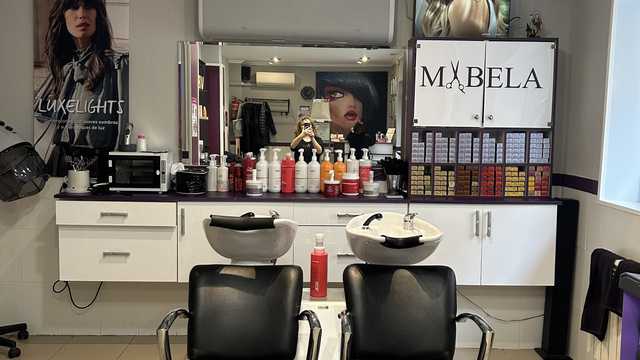 Oficial de Peluquería