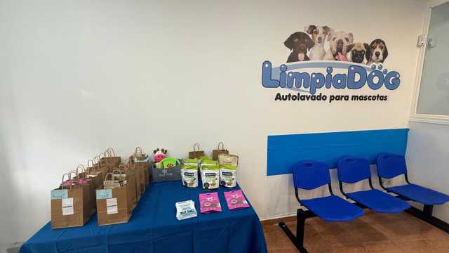 Peluquero/a canino/a