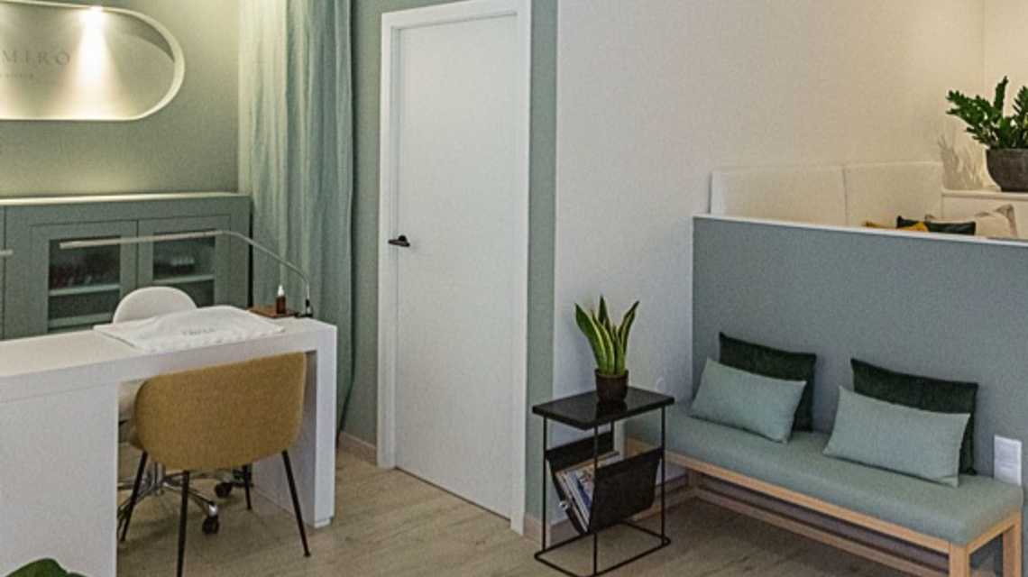 Maria Miró Belleza Minimalista cover image