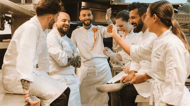 Demi Chef - Hot Section - UK