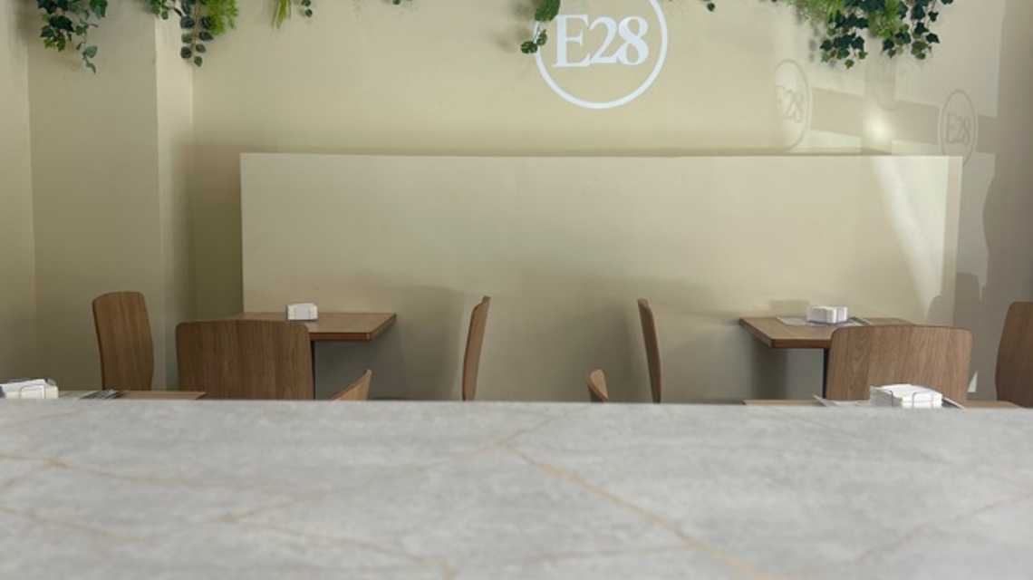 E28 BAR DE TAPAS cover image