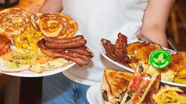 Ay. de Camarero/a 40 horas