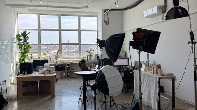 TikTok Livestream Host