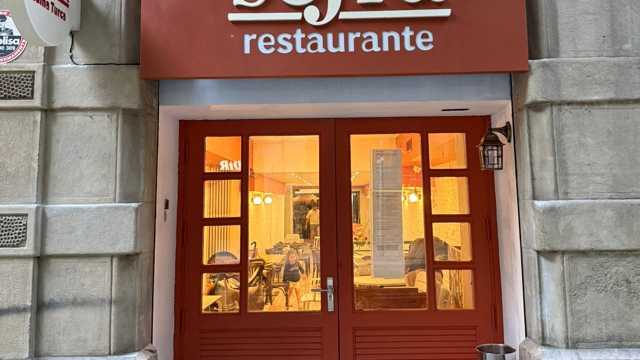 Ayudante de Camarero/a