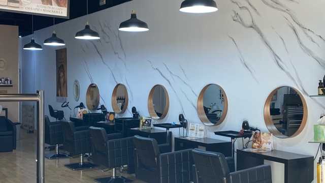 Oficial de Peluquería