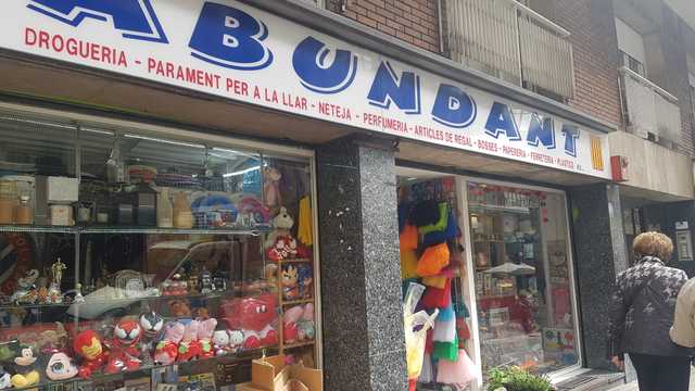 Dependiente/a de Tienda Bazar