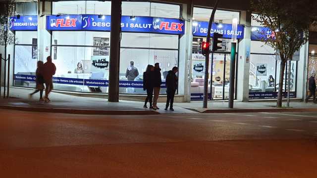 DEPENDIENTE DE TIENDA