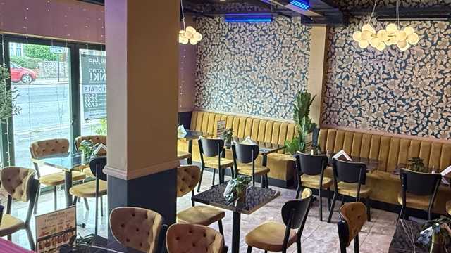 We’re Hiring – Experienced Waitress/Waiter