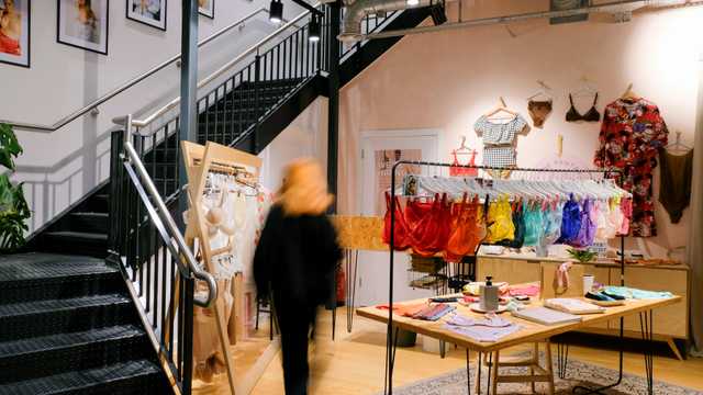 Sales Associate / Fit Specialist