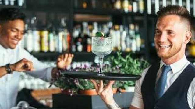 Ayudante de Camarero/a