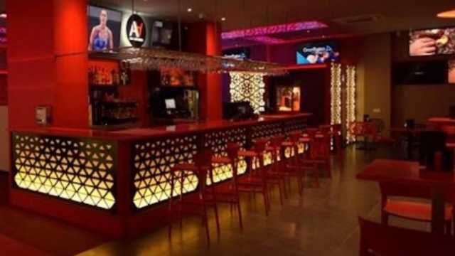 EMPLEADO/A SALÓN DE JUEGO