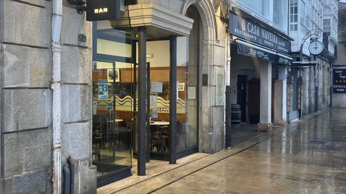 Café ERIZANA Bar cover image